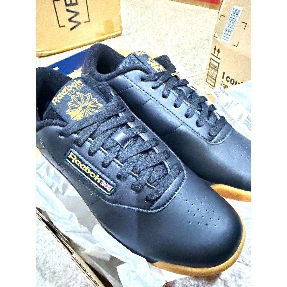 Reebok Classic Princess women Black/Gold Low Top Lace-Up Athletic Sneaker 9.5